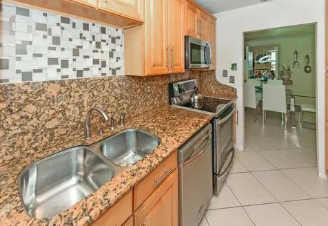 1382 High Point Way Delray Beach FL 33445
