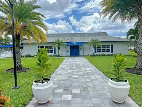1382 High Point Way Delray Beach FL 33445