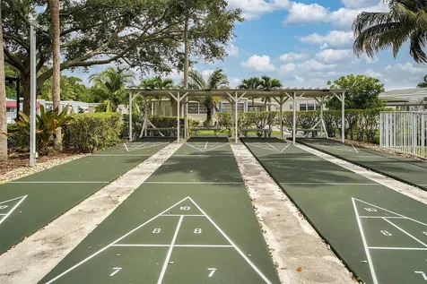 809 Putter Place Pompano Beach FL 33069