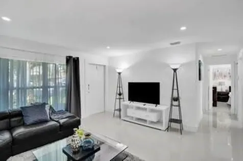 4314 SW 48th Court Dania Beach FL 33314