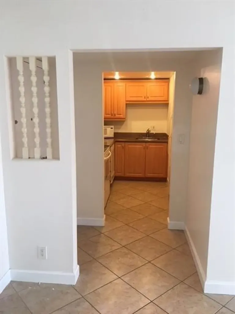 411 SE 8th Street Deerfield Beach FL 33441