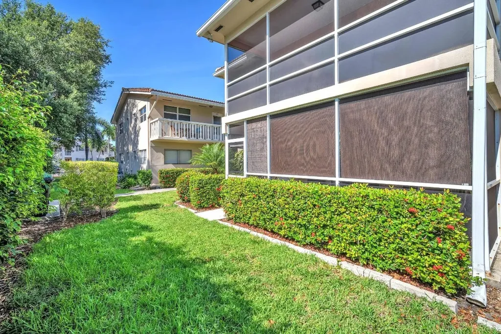 2131 NE 42nd Court Lighthouse Point FL 33064