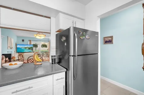 2131 NE 42nd Court Lighthouse Point FL 33064