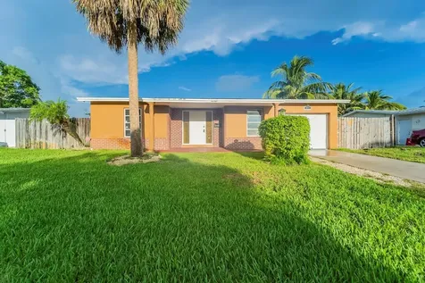 911 SW 69th Avenue North Lauderdale FL 33068