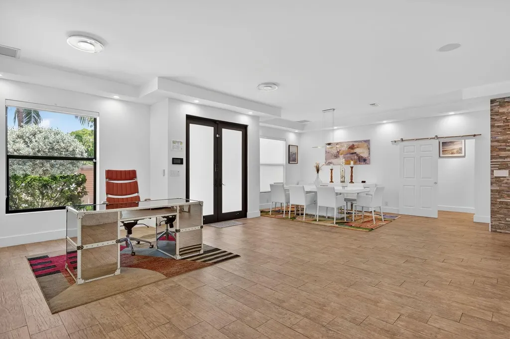 2460 NE 36th Street Fort Lauderdale FL 33308