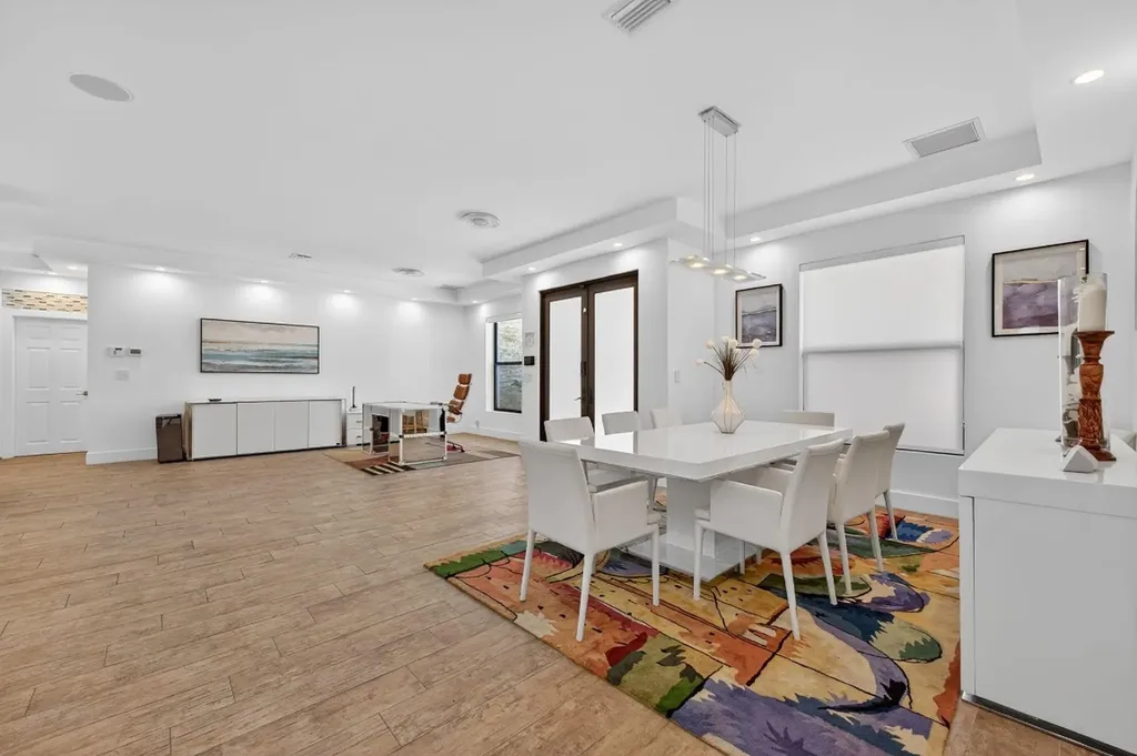 2460 NE 36th Street Fort Lauderdale FL 33308