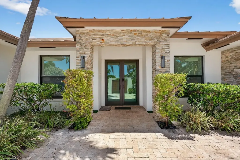 2460 NE 36th Street Fort Lauderdale FL 33308