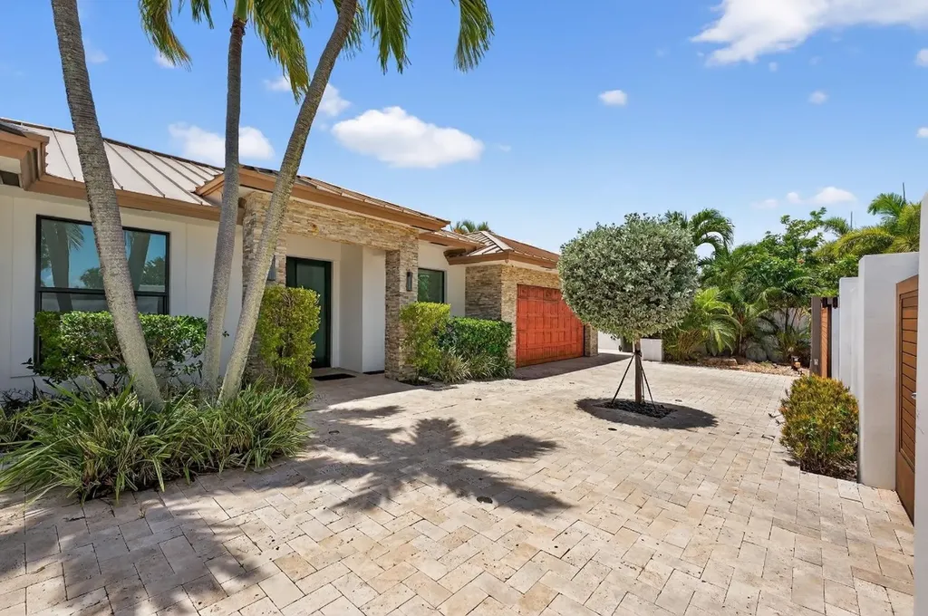 2460 NE 36th Street Fort Lauderdale FL 33308