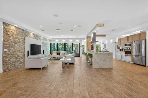 2460 NE 36th Street Fort Lauderdale FL 33308