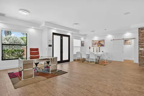 2460 NE 36th Street Fort Lauderdale FL 33308