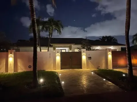 2460 NE 36th Street Fort Lauderdale FL 33308