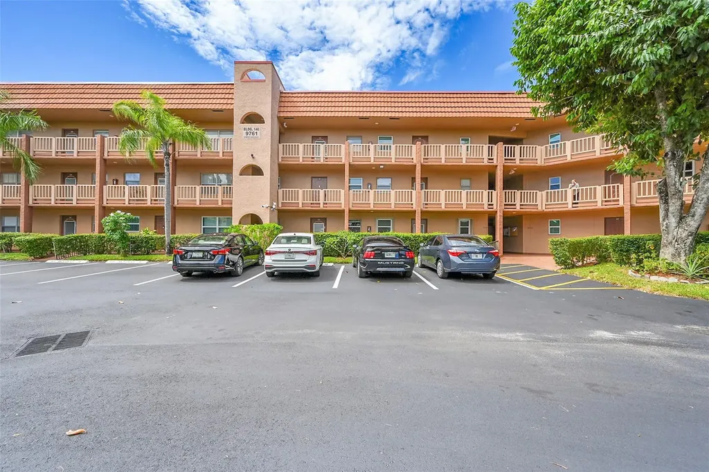 9761 Sunrise Lakes Boulevard Sunrise FL 33322