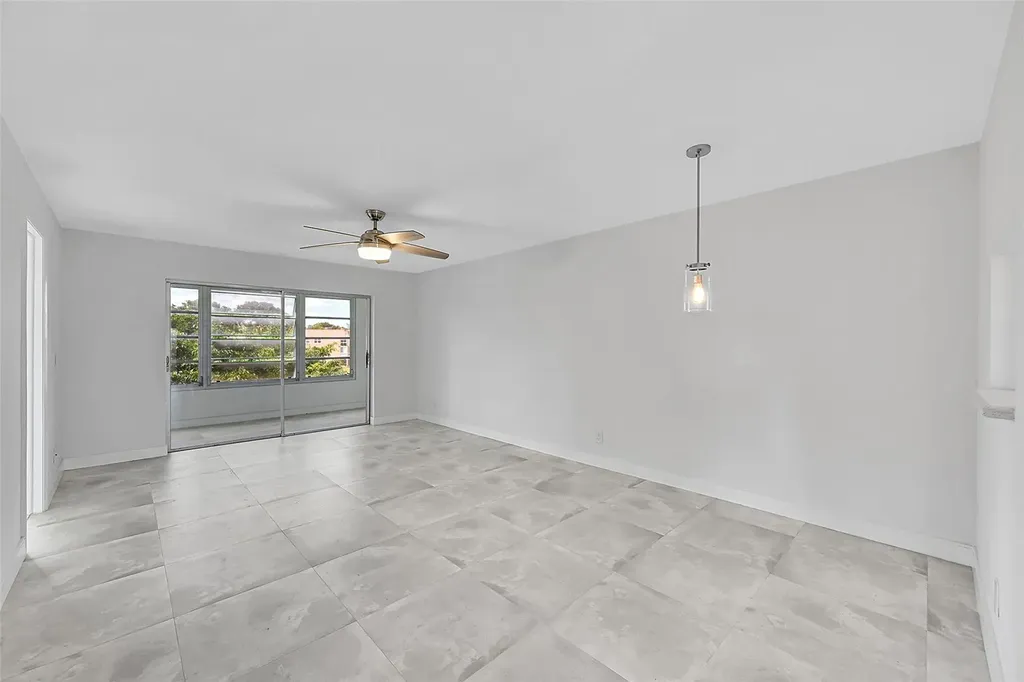 9761 Sunrise Lakes Boulevard Sunrise FL 33322