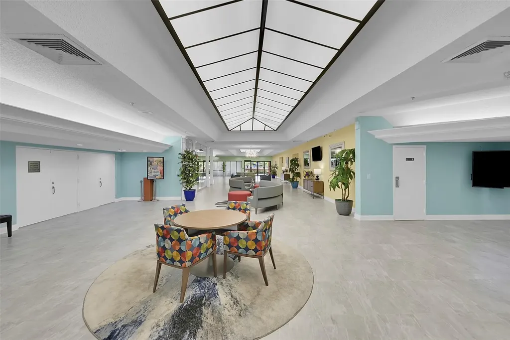9761 Sunrise Lakes Boulevard Sunrise FL 33322