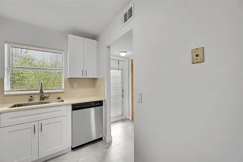 9761 Sunrise Lakes Boulevard Sunrise FL 33322