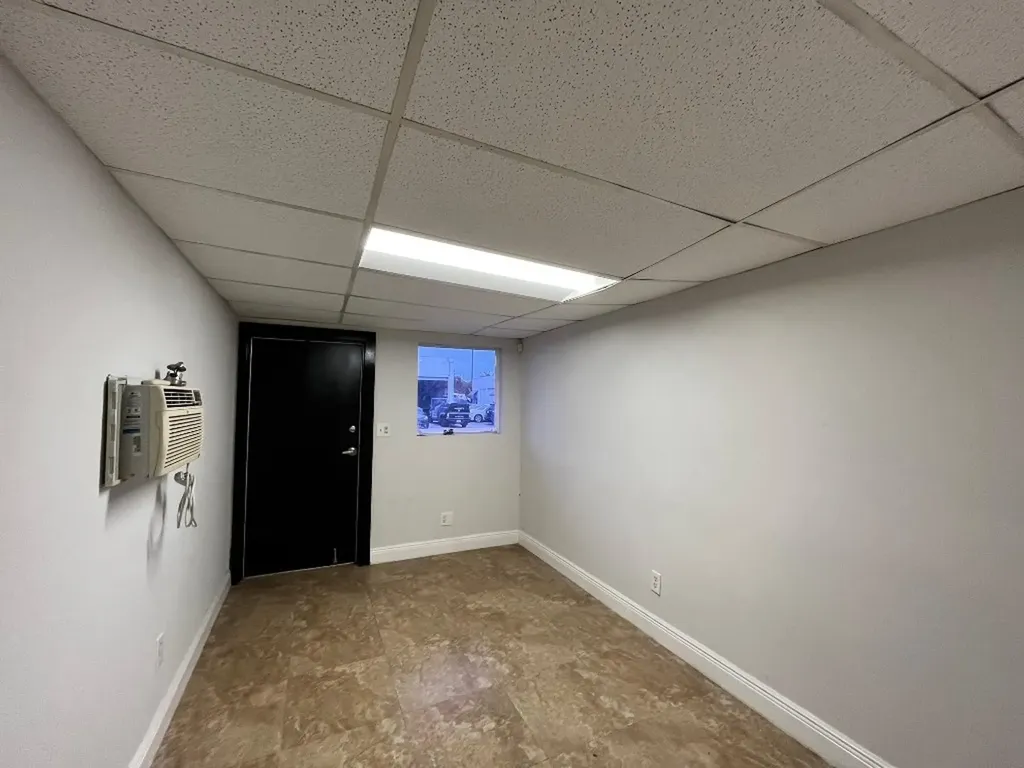 2206 NW 29th Street Oakland Park FL 33311