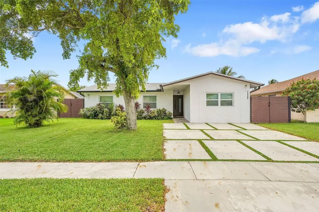 7506 SW 7th Court North Lauderdale FL 33068