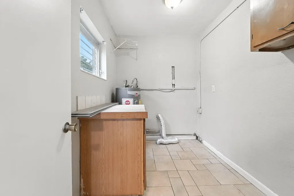 620 NE 57th Street Fort Lauderdale FL 33334
