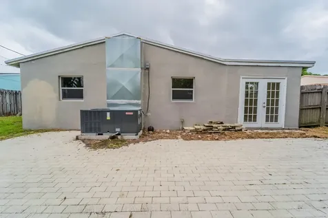 620 NE 57th Street Fort Lauderdale FL 33334