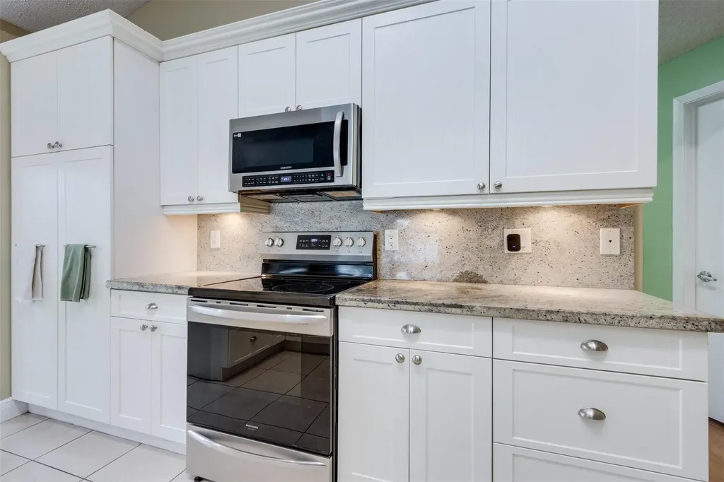 1020 SW 149th Lane Sunrise FL 33326