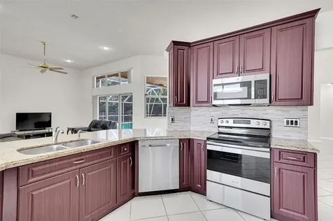 5743 NW 100th Way Coral Springs FL 33076