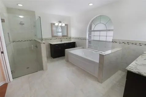 5743 NW 100th Way Coral Springs FL 33076
