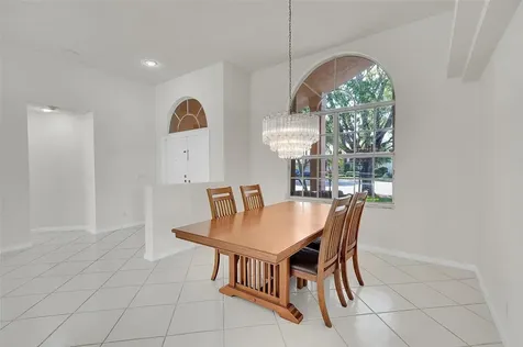 5743 NW 100th Way Coral Springs FL 33076