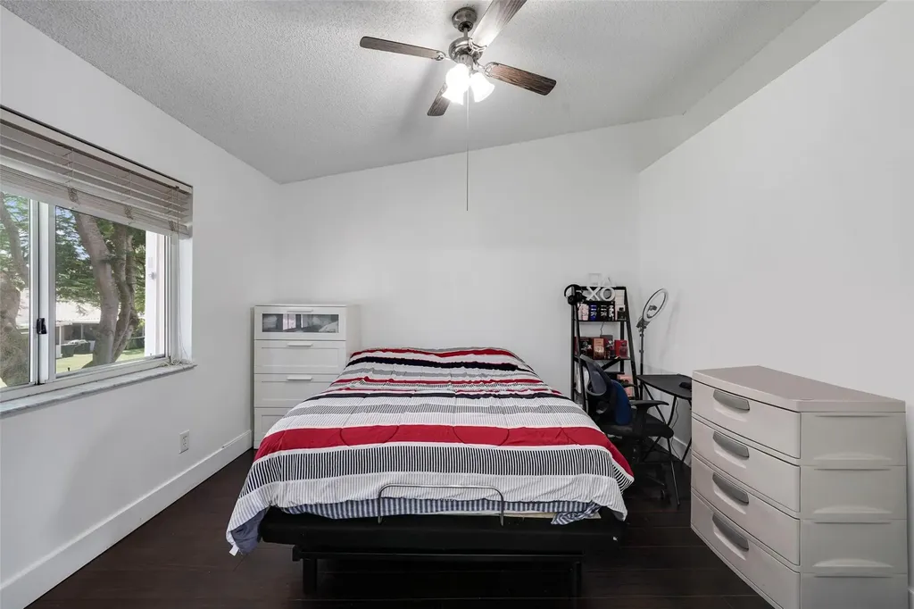 757 NW 208th Drive Pembroke Pines FL 33029