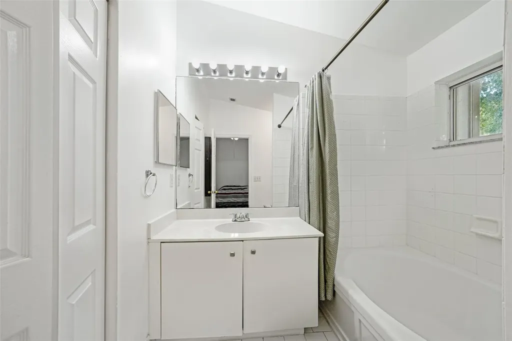 757 NW 208th Drive Pembroke Pines FL 33029