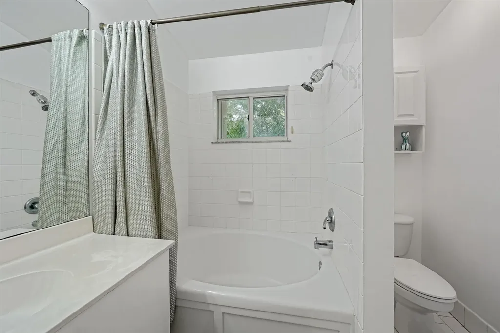 757 NW 208th Drive Pembroke Pines FL 33029