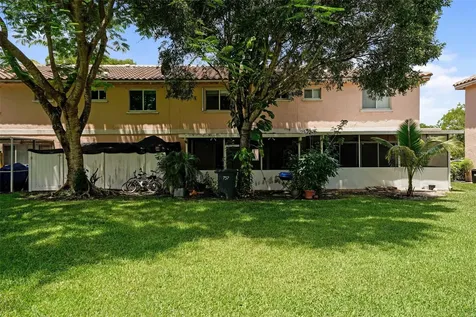 757 NW 208th Drive Pembroke Pines FL 33029
