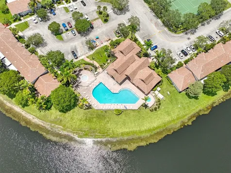 757 NW 208th Drive Pembroke Pines FL 33029
