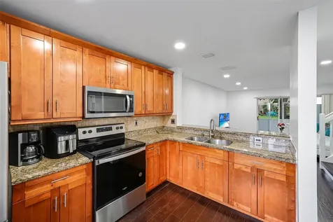 757 NW 208th Drive Pembroke Pines FL 33029