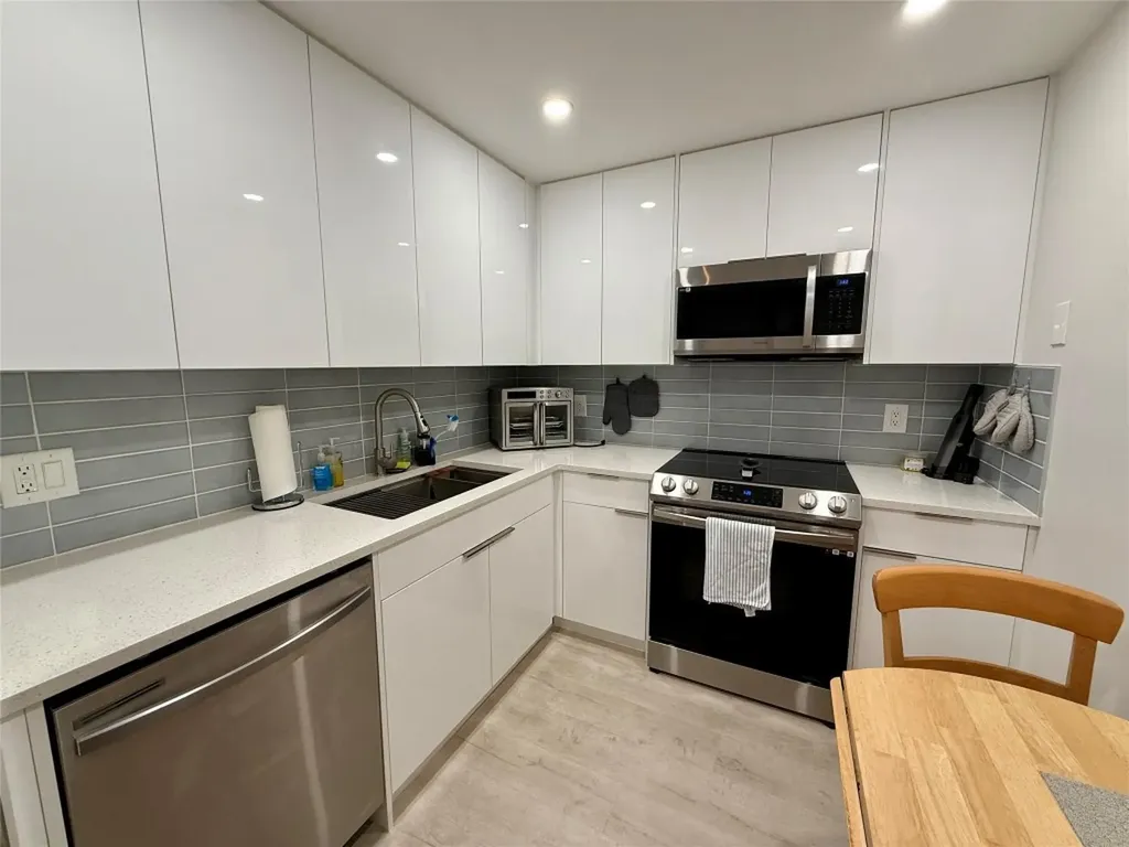 101 Briny Avenue Pompano Beach FL 33062