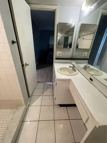 3083 N Oakland Forest Drive Oakland Park FL 33309