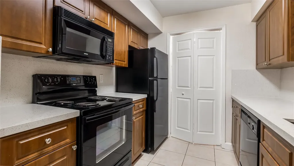 875 Riverside Drive Coral Springs FL 33071