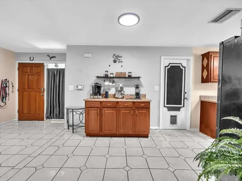 4201 NW 73rd Avenue Lauderhill FL 33319