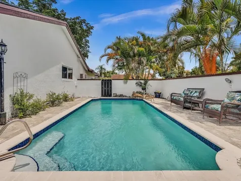 4201 NW 73rd Avenue Lauderhill FL 33319