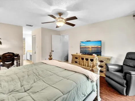 4201 NW 73rd Avenue Lauderhill FL 33319