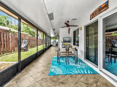 4201 NW 73rd Avenue Lauderhill FL 33319