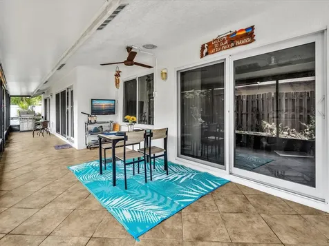 4201 NW 73rd Avenue Lauderhill FL 33319