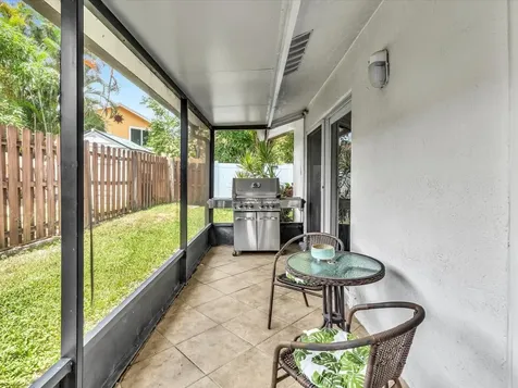 4201 NW 73rd Avenue Lauderhill FL 33319