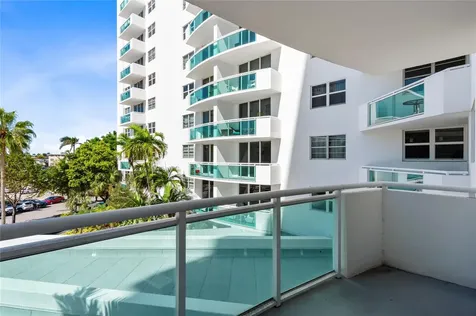 3001 S Ocean Drive Hollywood FL 33019