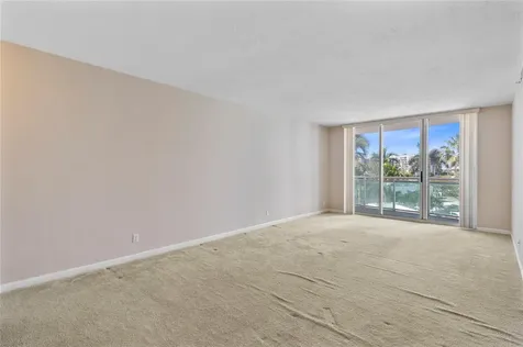 3001 S Ocean Drive Hollywood FL 33019