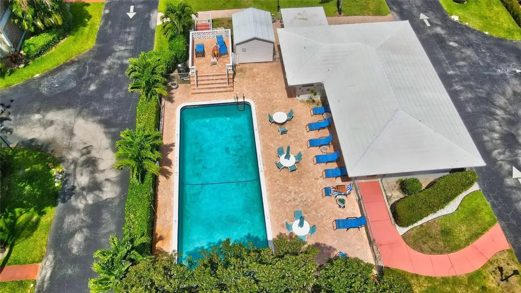 30 SE 13th Street Boca Raton FL 33432