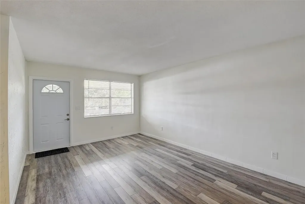 30 SE 13th Street Boca Raton FL 33432