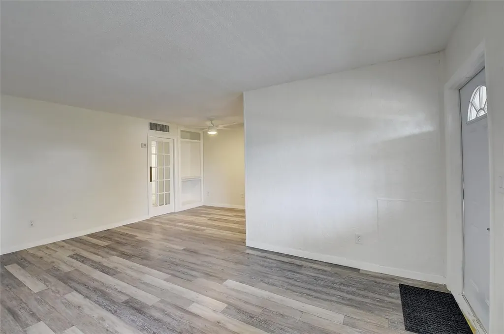 30 SE 13th Street Boca Raton FL 33432