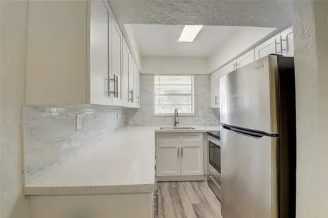 30 SE 13th Street Boca Raton FL 33432