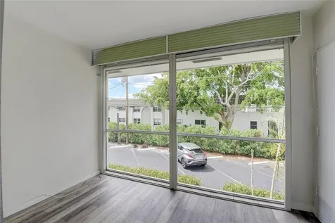 30 SE 13th Street Boca Raton FL 33432