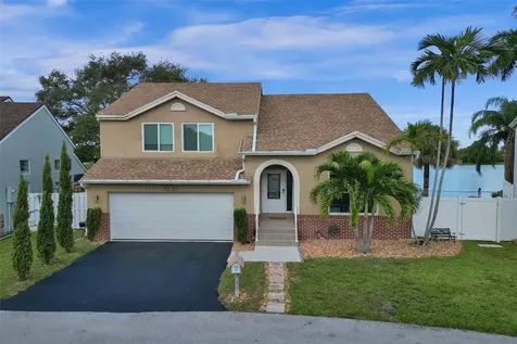 1021 SW 109th Way Davie FL 33324